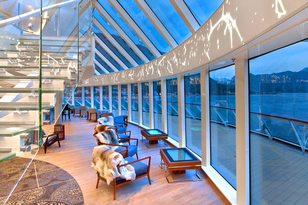Explorers Lounge